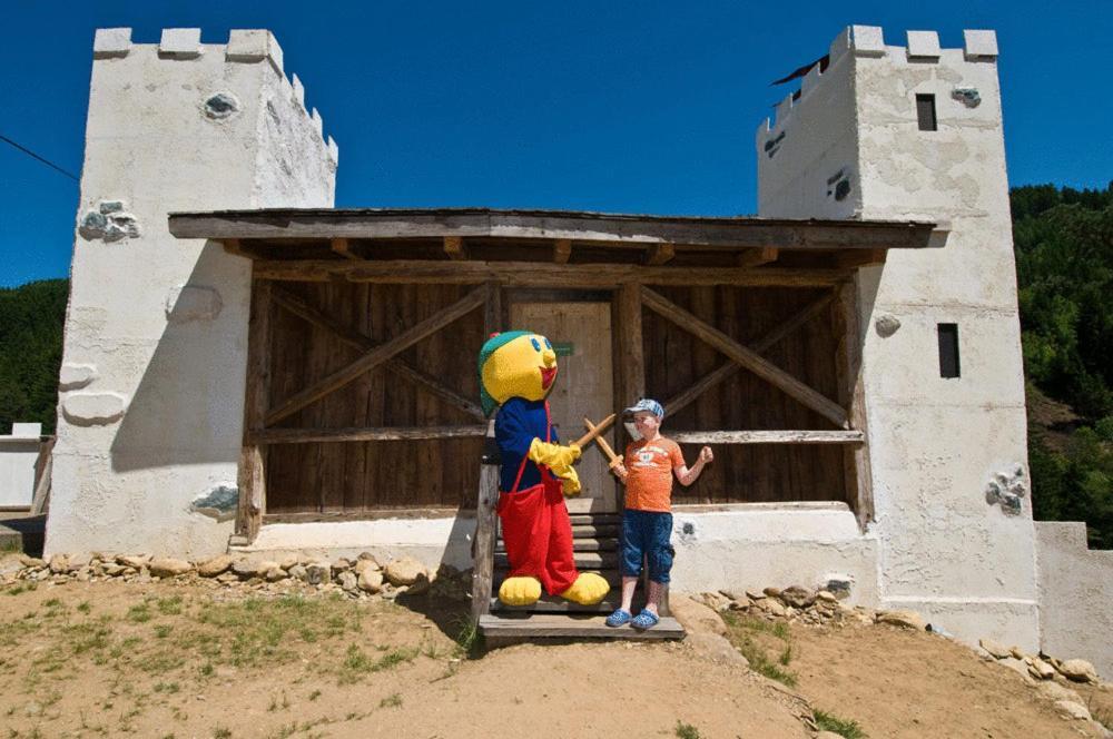 Smileys Kinderhotel Trebesing Exterior foto
